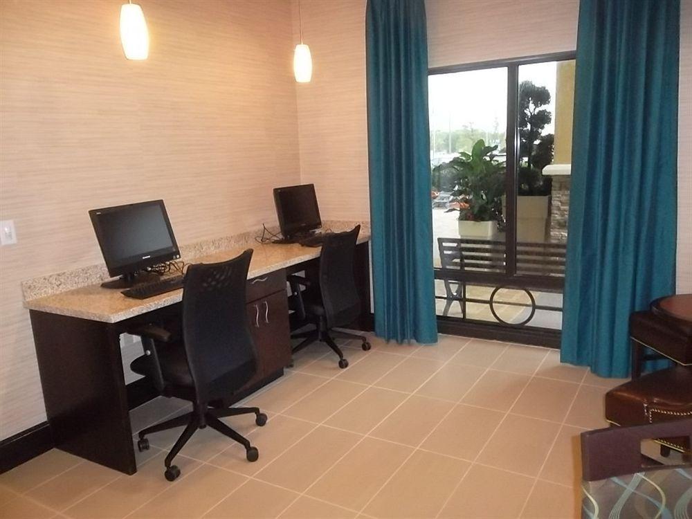 Holiday Inn Express Hotel & Suites Orlando East-Ucf Area By Ihg Alafaya Eksteriør billede